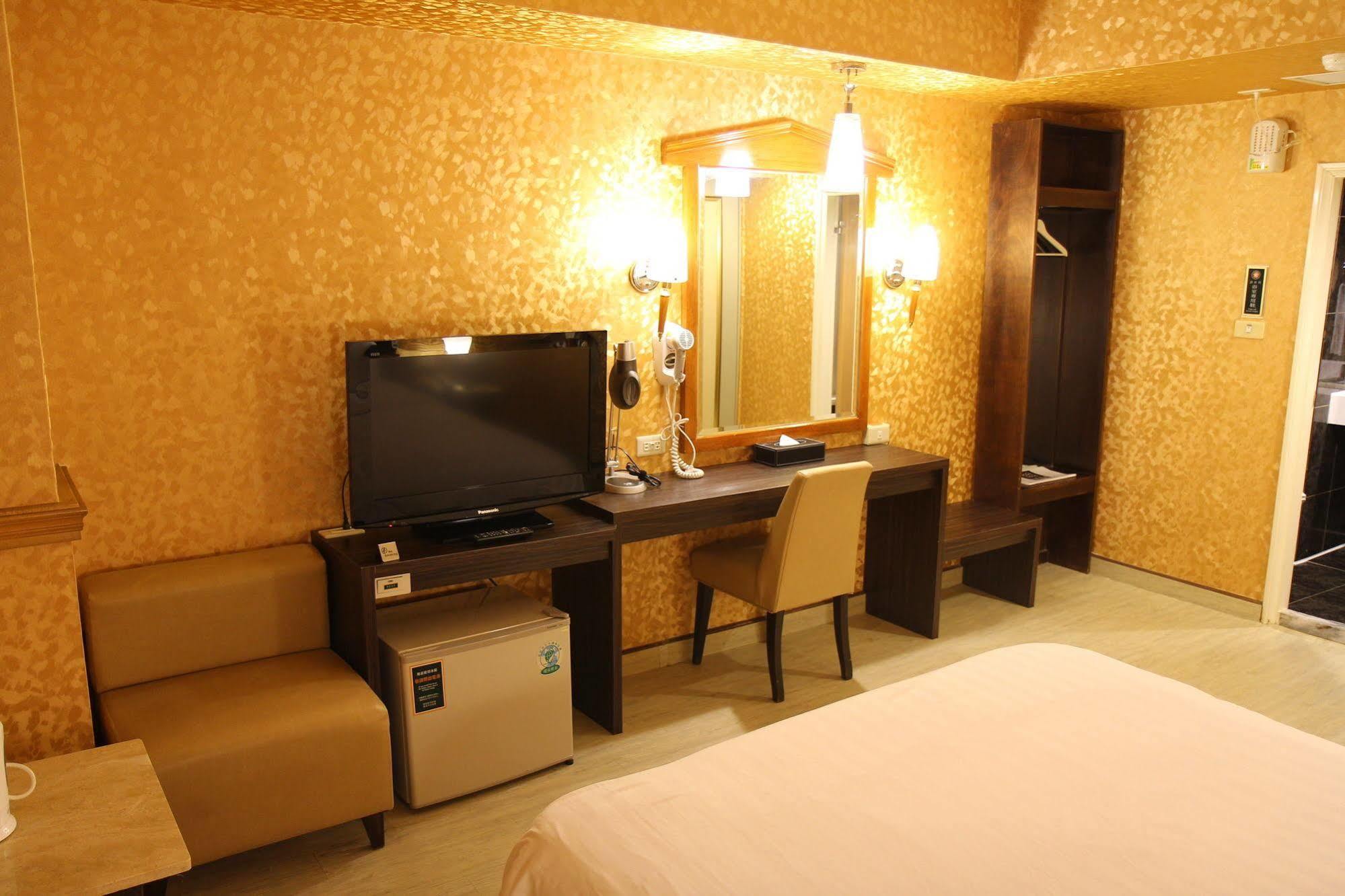 Goodness Hotel Kaohsiung Exterior photo