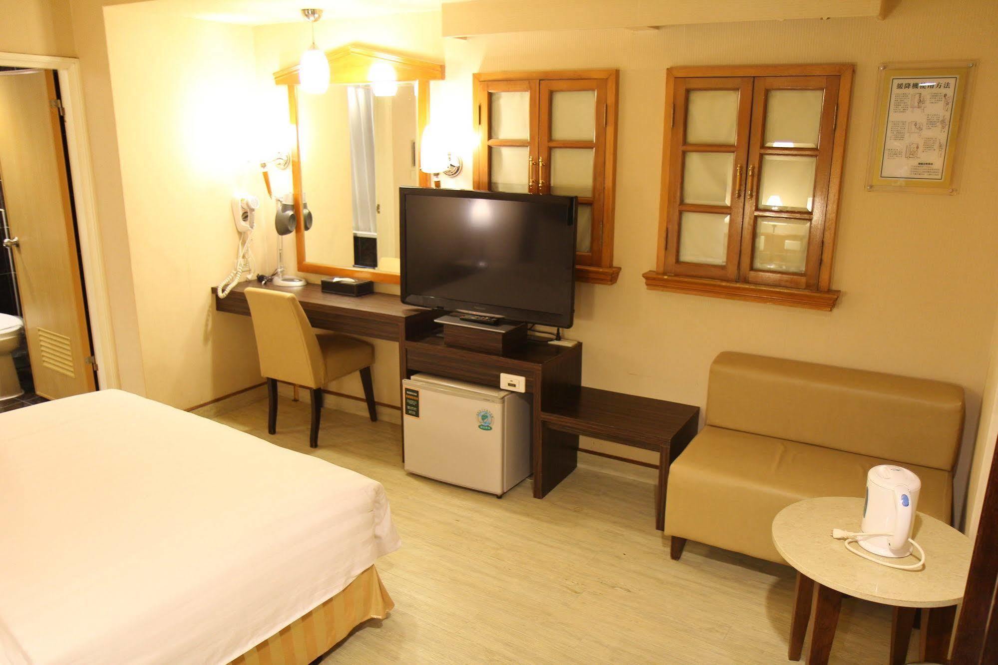 Goodness Hotel Kaohsiung Exterior photo