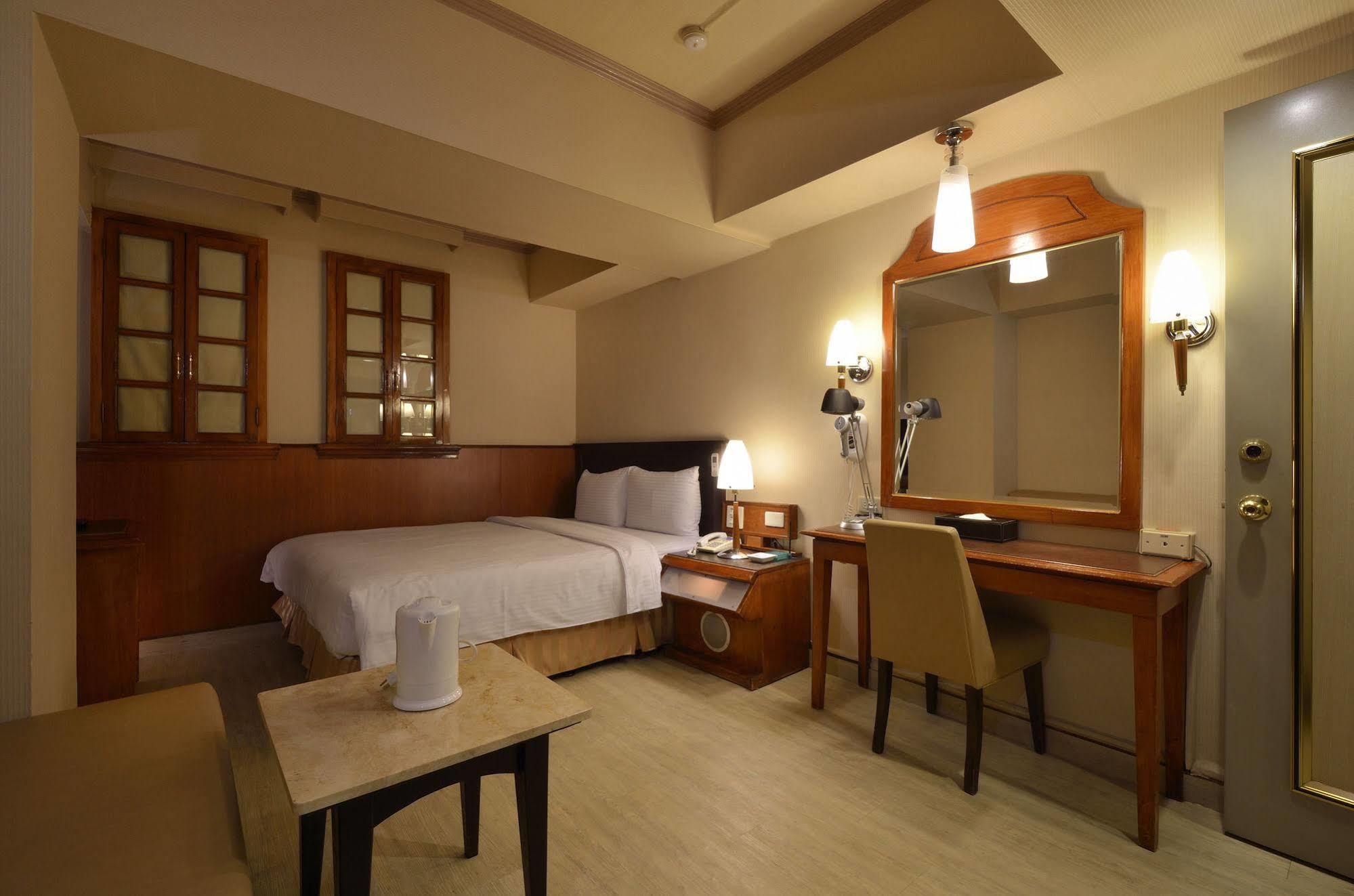Goodness Hotel Kaohsiung Exterior photo